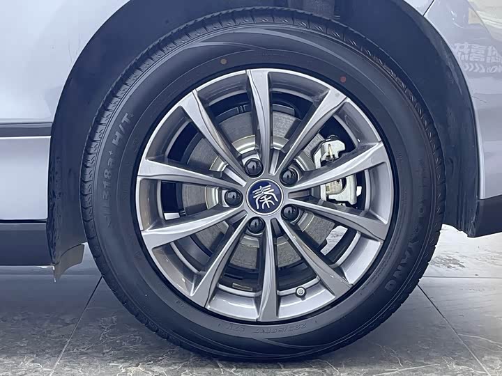 Фото 6 - BYD Qin L