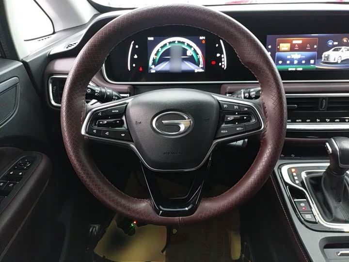 Фото 11 - GAC Trumpchi M6