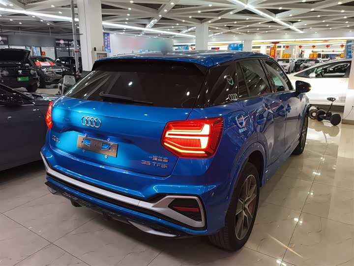 Фото 7 - Audi Q2L