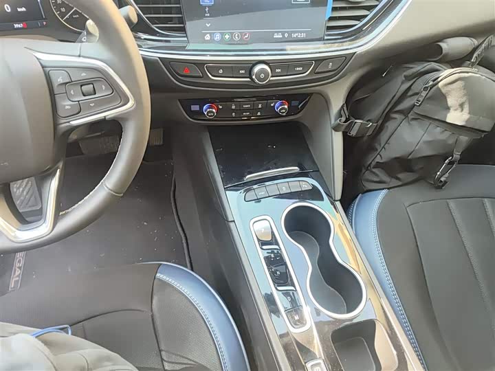 Фото 14 - Buick Regal