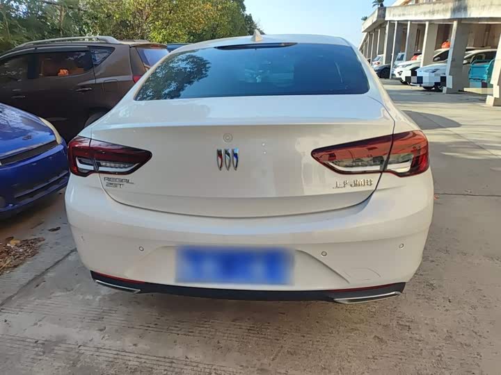 Фото 6 - Buick Regal