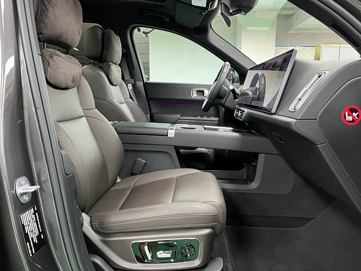 Фото 19 - LiXiang L8