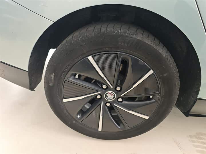 Фото 26 - Buick Velite 6