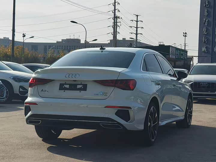 Фото 9 - Audi A3