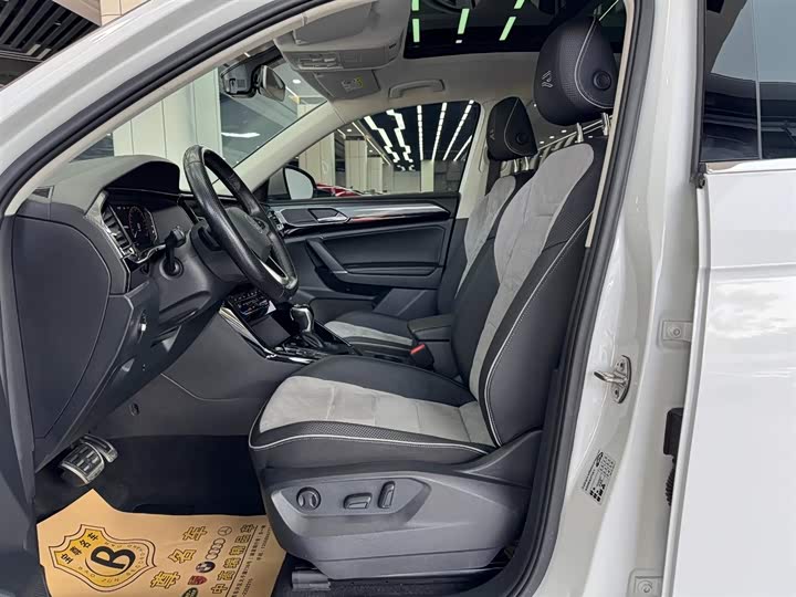 Фото 7 - Volkswagen Tayron X