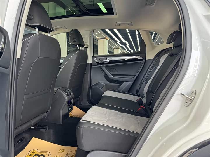 Фото 8 - Volkswagen Tayron X