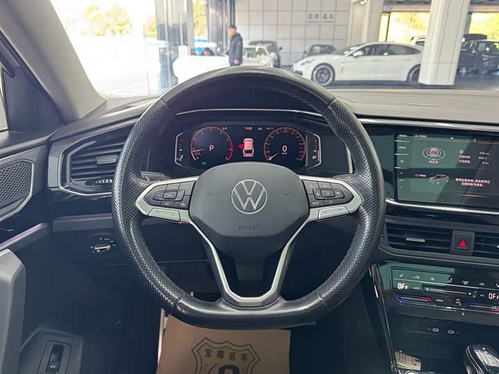 Фото 9 - Volkswagen Tayron X