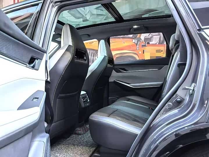 Фото 8 - Changan CS75 Plus