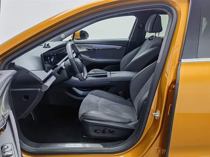 Фото 10 - Voyah Passion