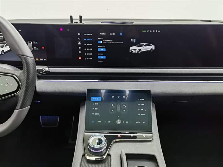 Фото 12 - Voyah Passion