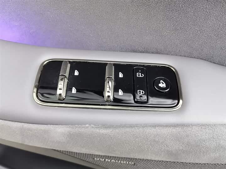 Фото 9 - Voyah Passion