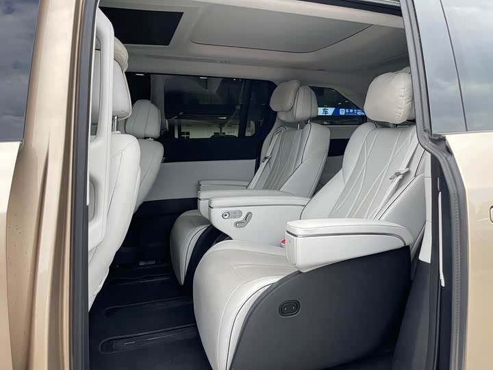 Фото 7 - XPeng X9