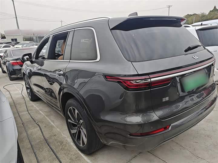 Фото 5 - LiXiang One