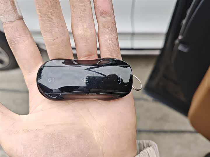 Фото 9 - LiXiang One