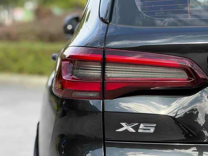 Фото 12 - BMW X5