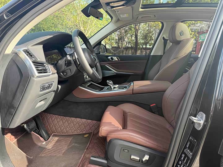 Фото 14 - BMW X5