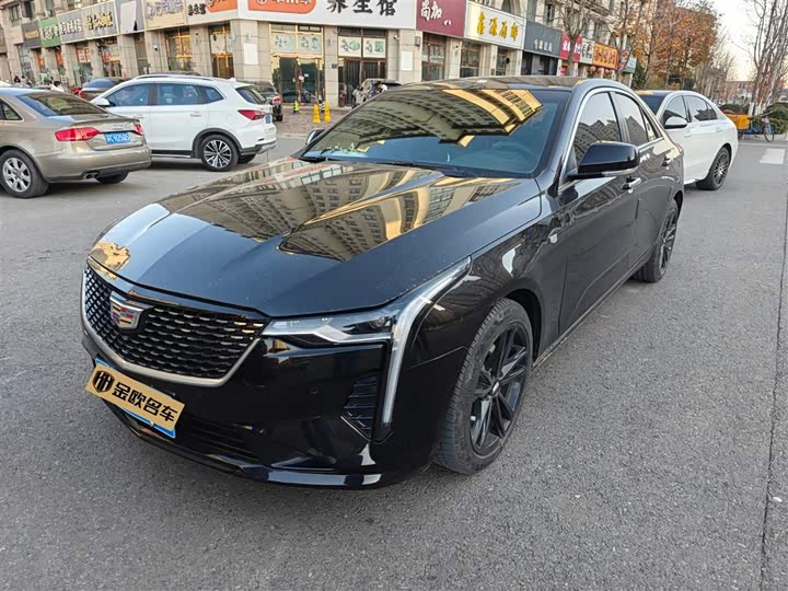 Фото 1 - Cadillac CT4