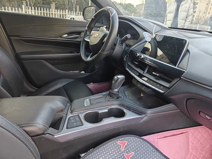 Фото 6 - Cadillac CT4