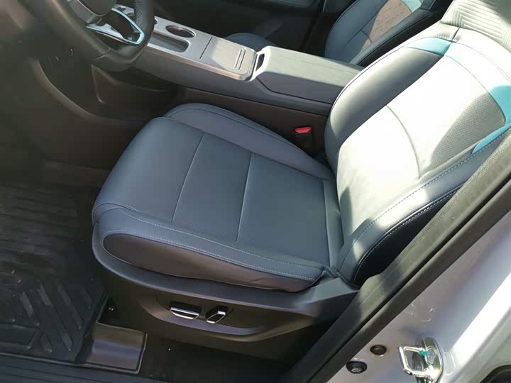 Фото 15 - GAC Aion Y