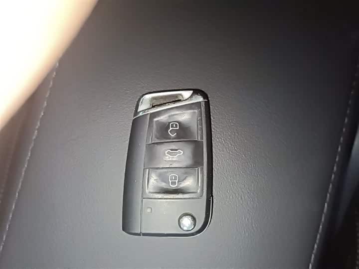 Фото 9 - Volkswagen Tayron