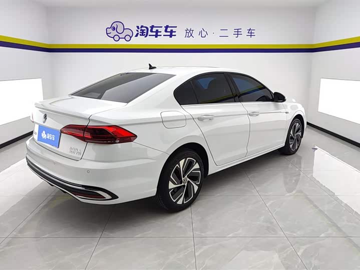 Фото 3 - Volkswagen Bora