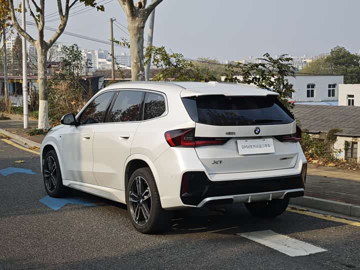 Фото 12 - BMW X1