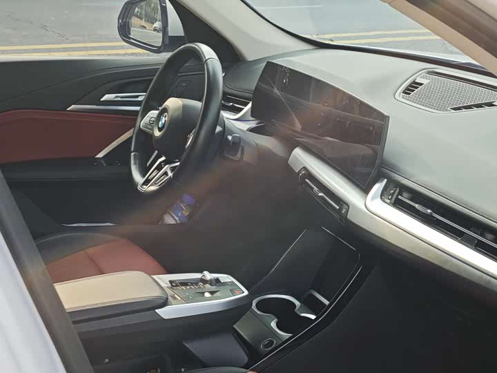 Фото 16 - BMW X1