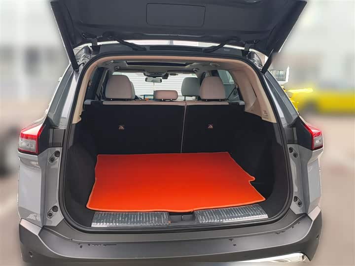 Фото 10 - Nissan X-Trail