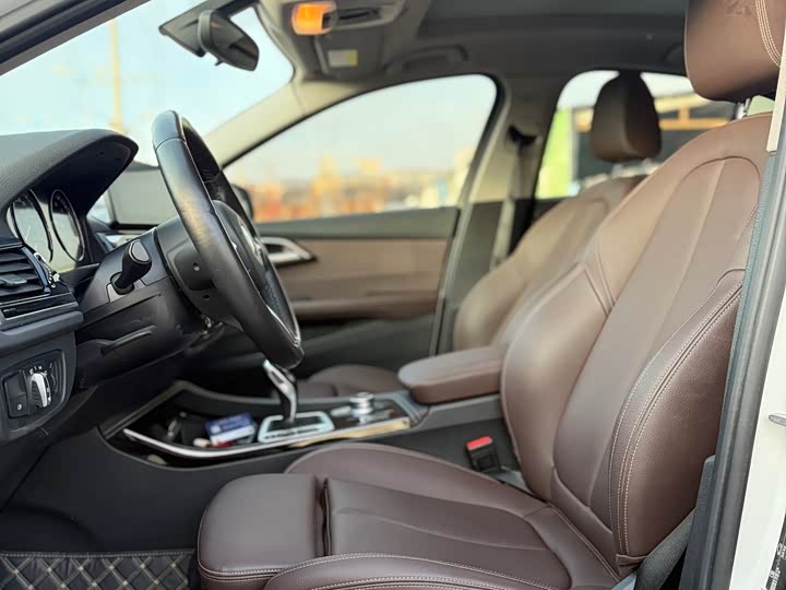 Фото 13 - BMW 1 Series