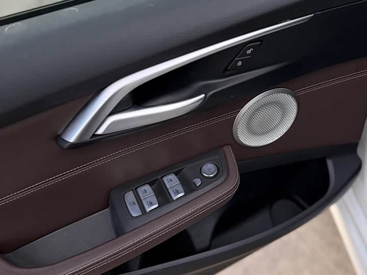 Фото 21 - BMW 1 Series