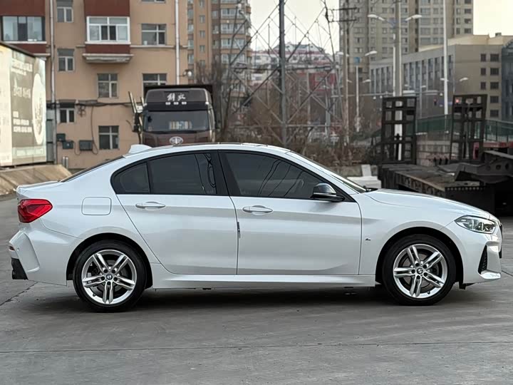 Фото 30 - BMW 1 Series