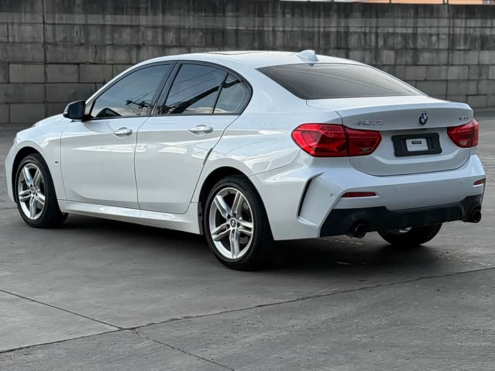 Фото 4 - BMW 1 Series