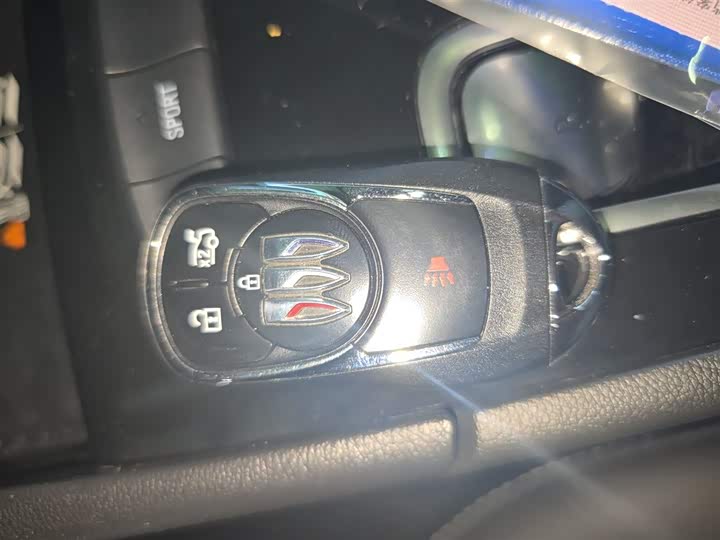 Фото 9 - Buick Regal