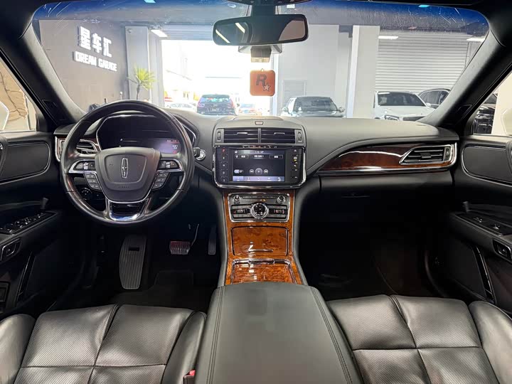 Фото 6 - Lincoln Continental