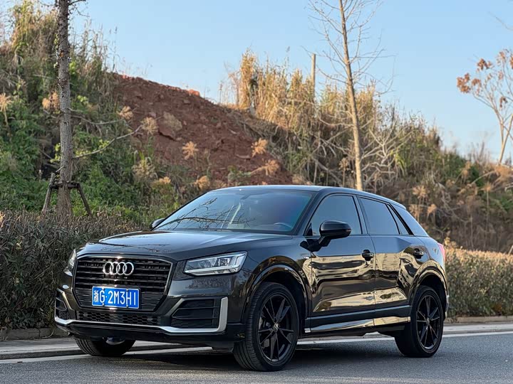 Фото 1 - Audi Q2L