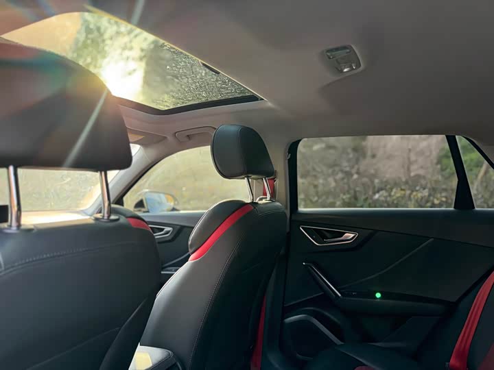 Фото 7 - Audi Q2L