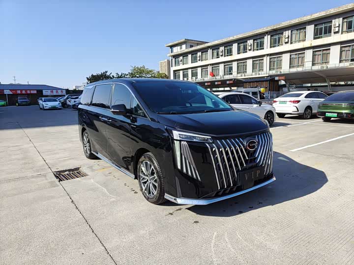 Фото 3 - GAC Trumpchi M8