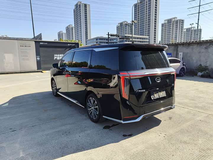 Фото 7 - GAC Trumpchi M8