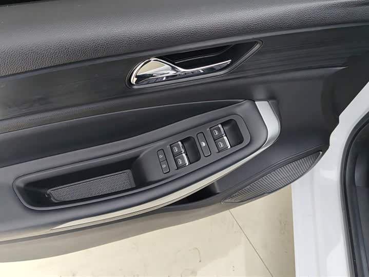 Фото 9 - Chery Arrizo 5