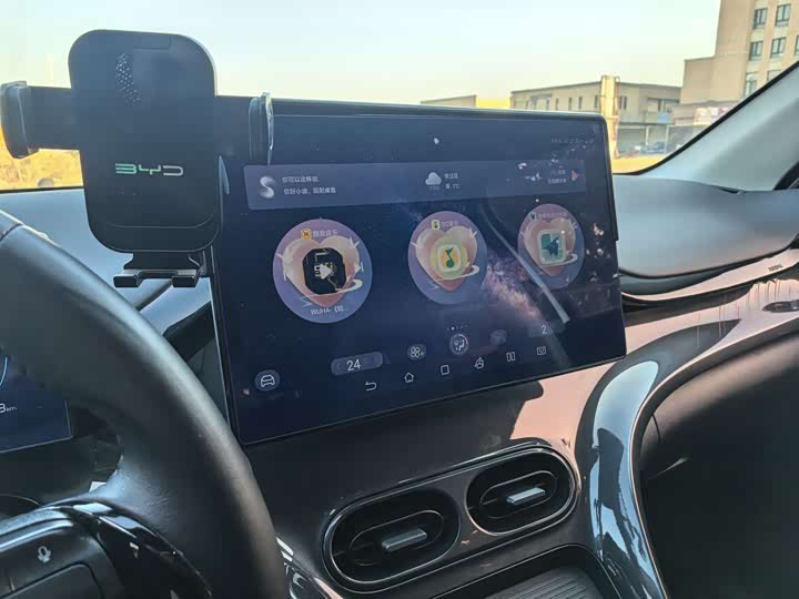 Фото 11 - BYD E2