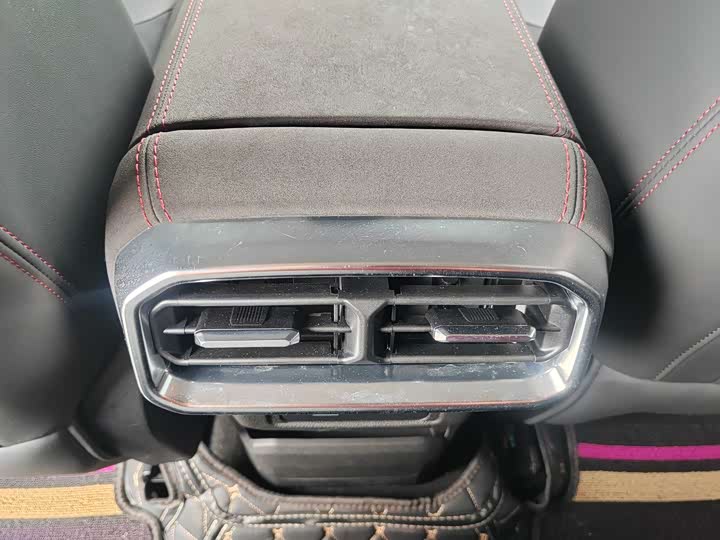 Фото 11 - Jetour T2