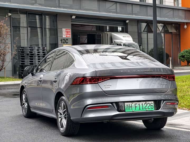 Фото 3 - BYD Qin Plus