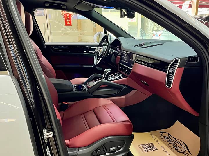 Фото 13 - Porsche Cayenne