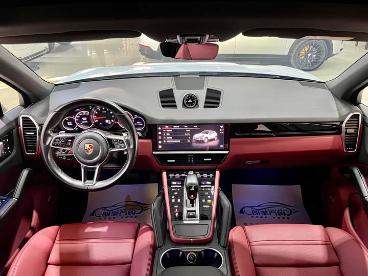 Фото 14 - Porsche Cayenne