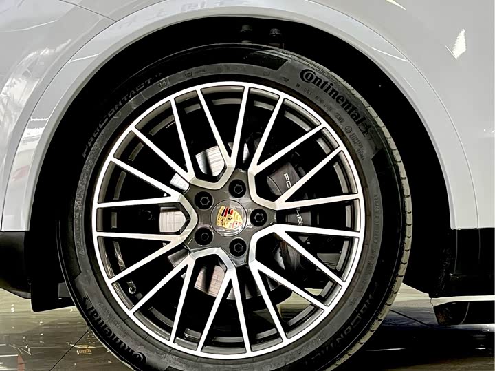 Фото 7 - Porsche Cayenne