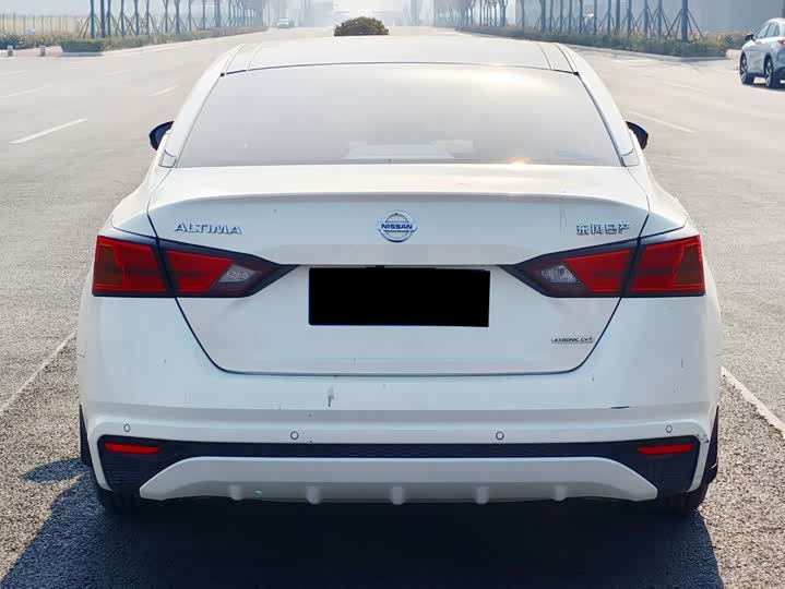 Фото 8 - Nissan Teana