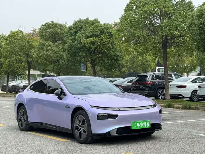 Фото 3 - XPeng P7