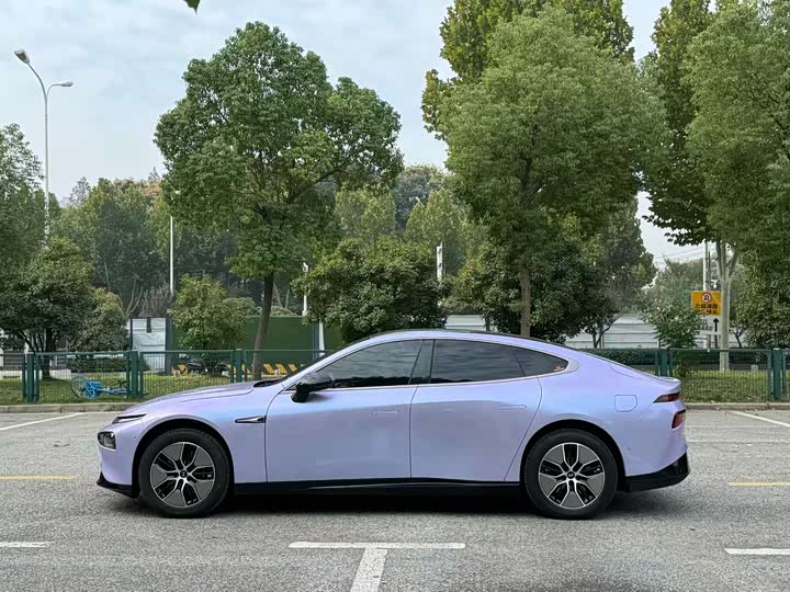 Фото 4 - XPeng P7