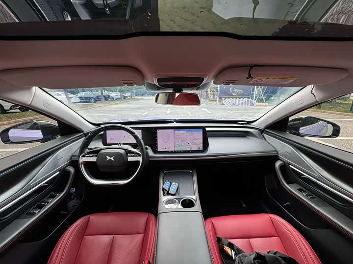 Фото 6 - XPeng P7