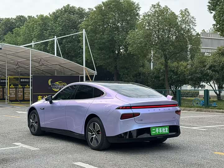 Фото 9 - XPeng P7